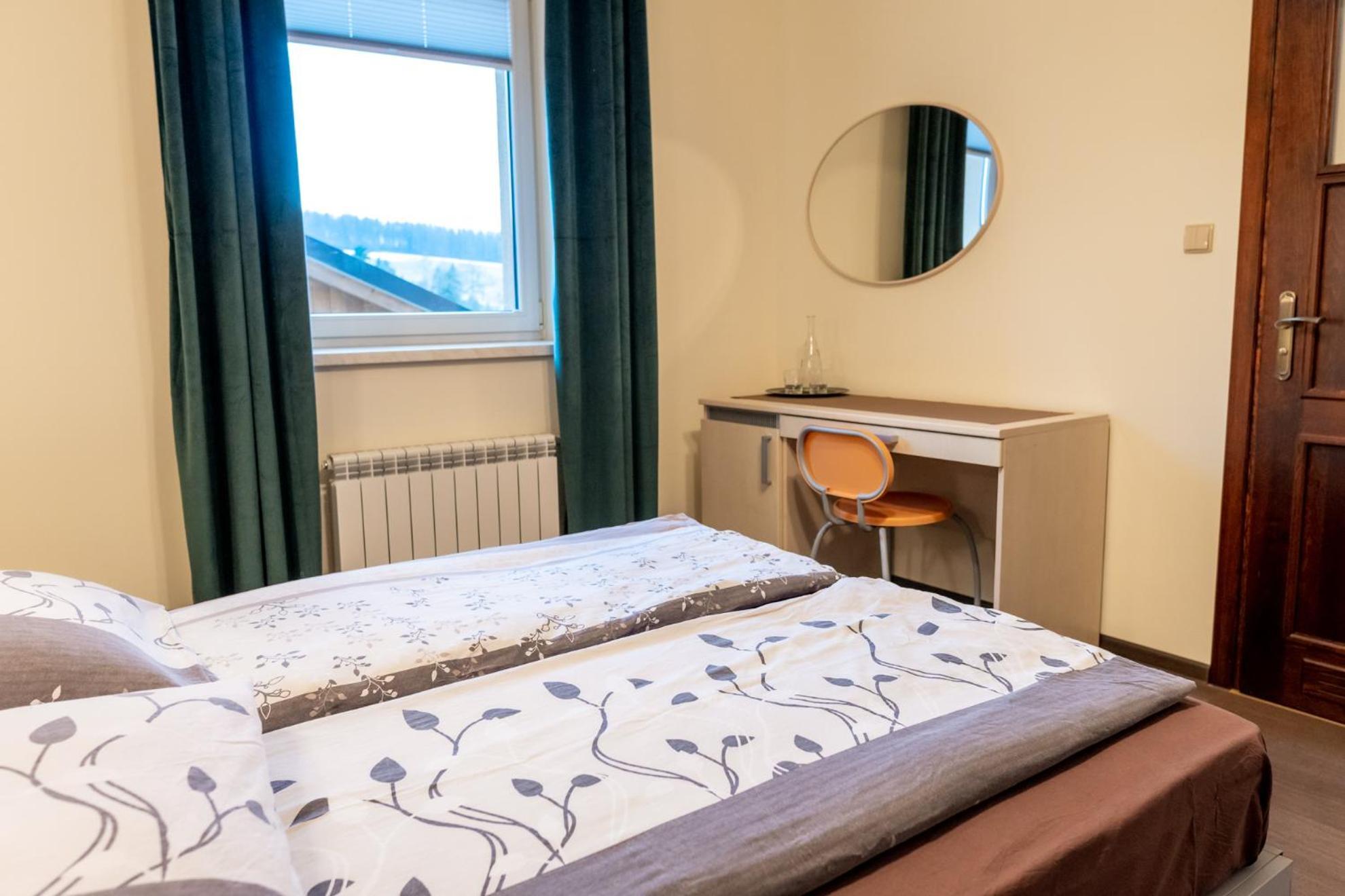 Hotel Gosciniec Stara Szkola Haluszowa Esterno foto